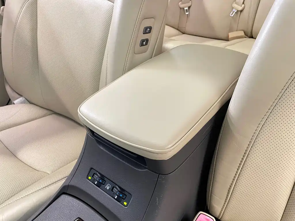Lexus ES — миниатюра 26