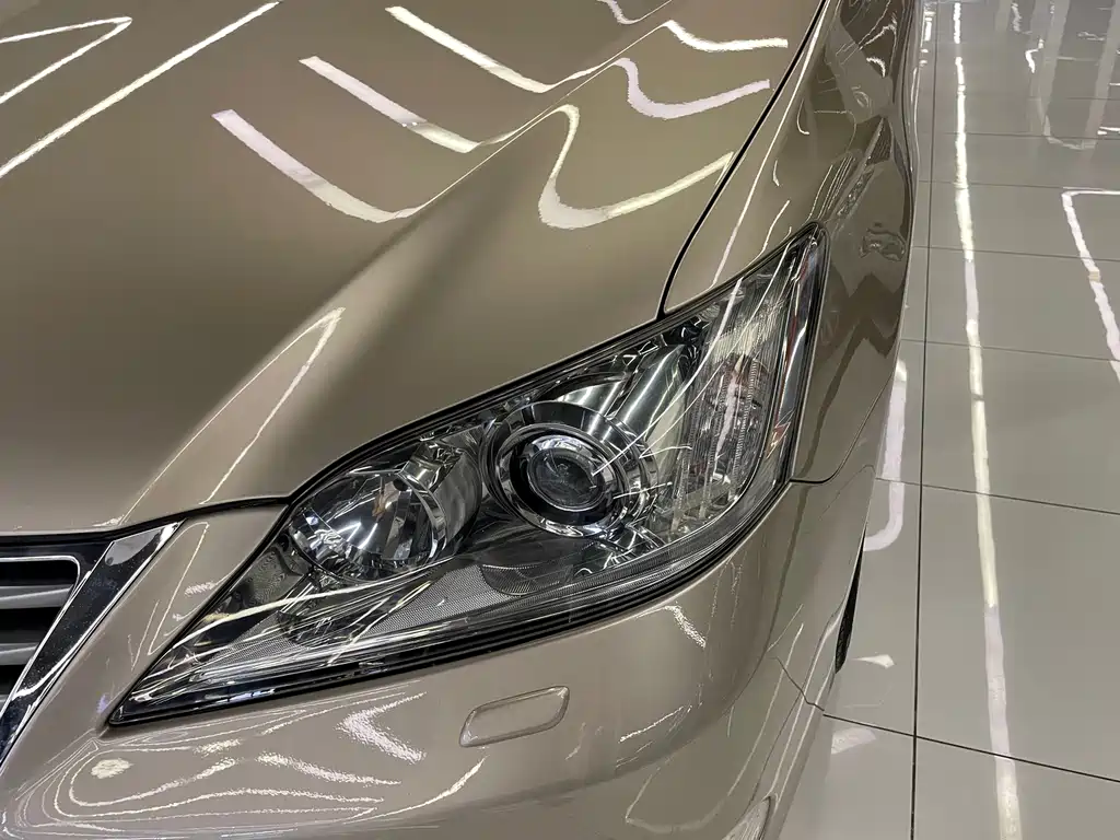 Lexus ES — миниатюра 43