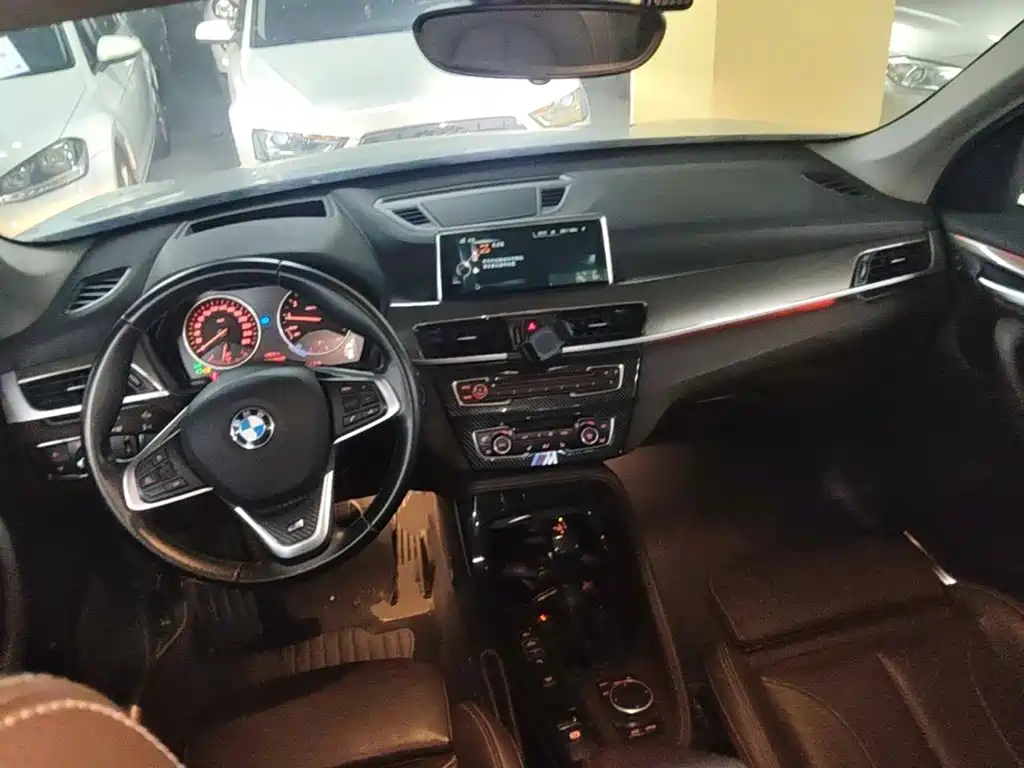BMW X1 — миниатюра 10