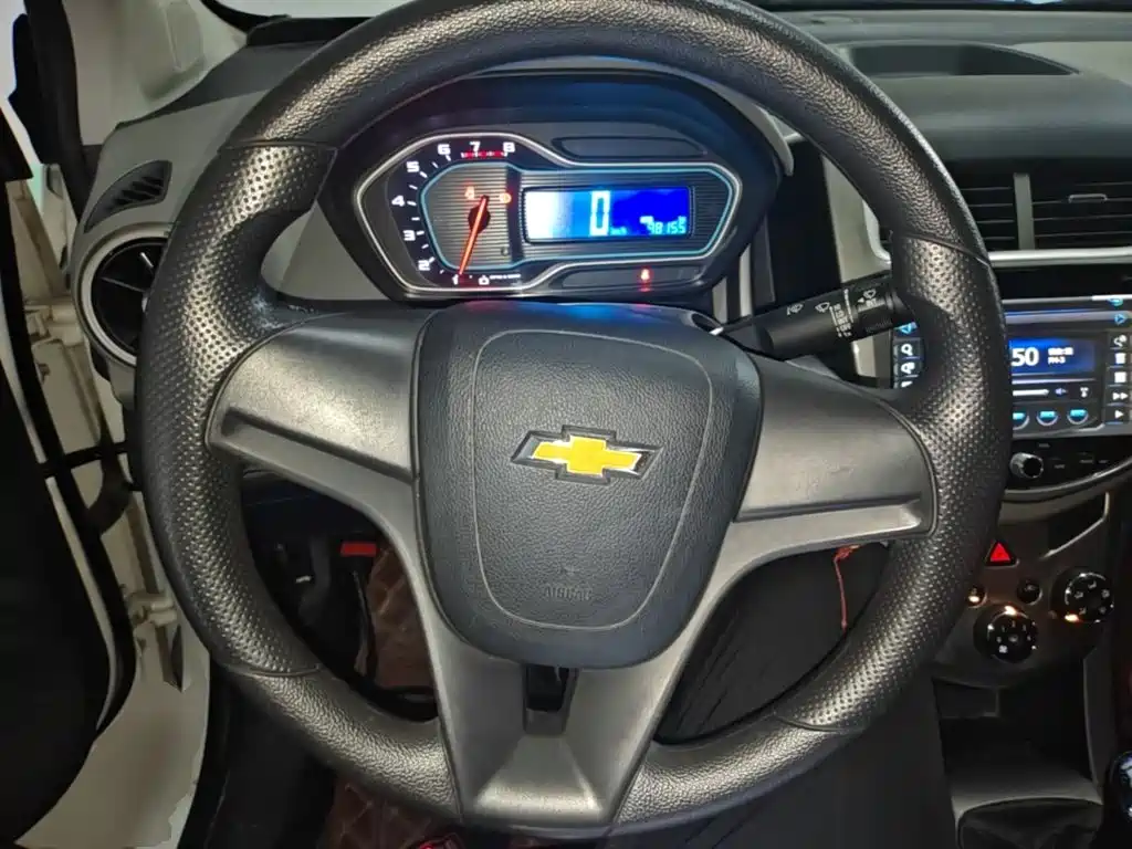 Chevrolet Aveo — миниатюра 11
