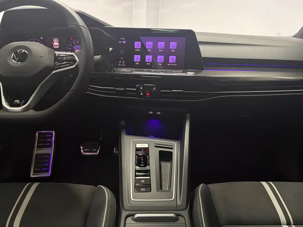 Volkswagen Golf — миниатюра 9