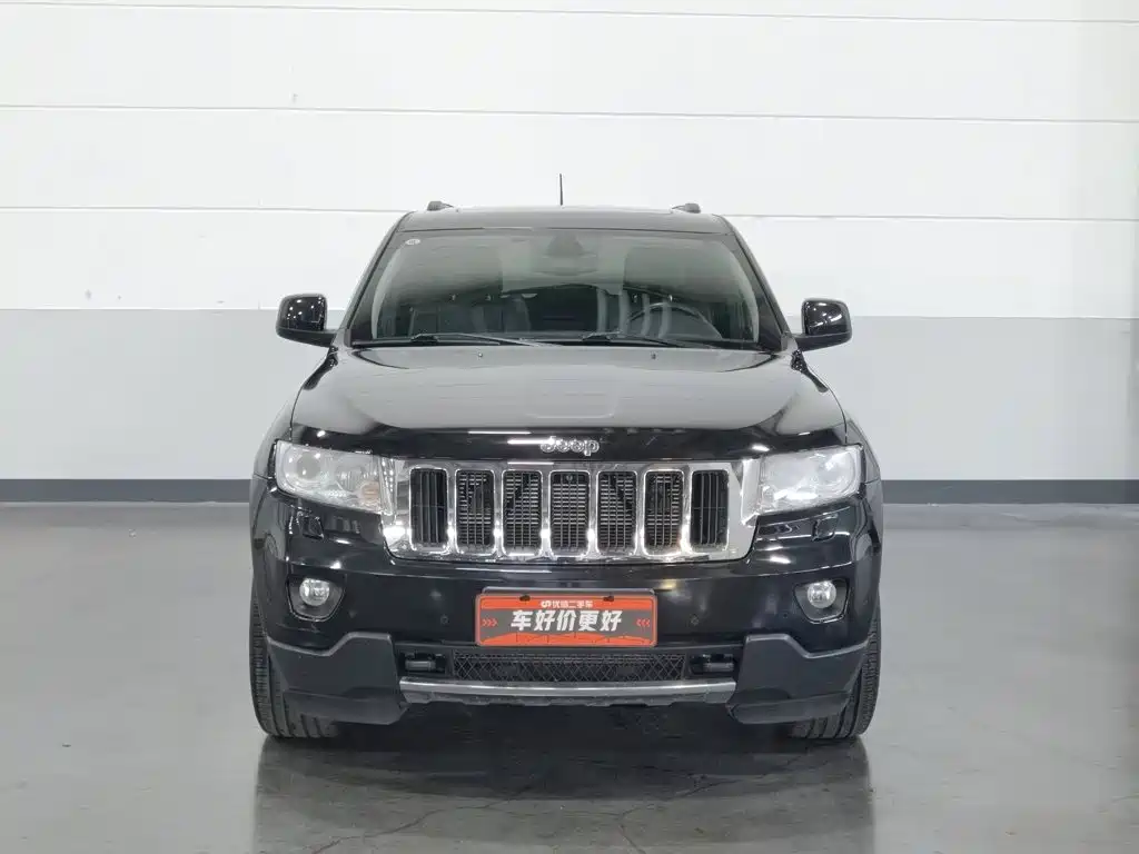 Jeep Grand Cherokee (Import) — миниатюра 3
