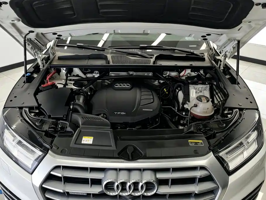Audi Q5L — миниатюра 10