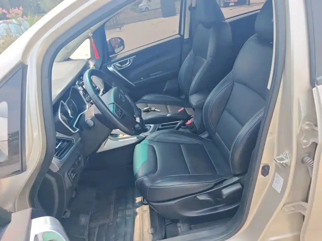 Geely Vision X3 — миниатюра 15