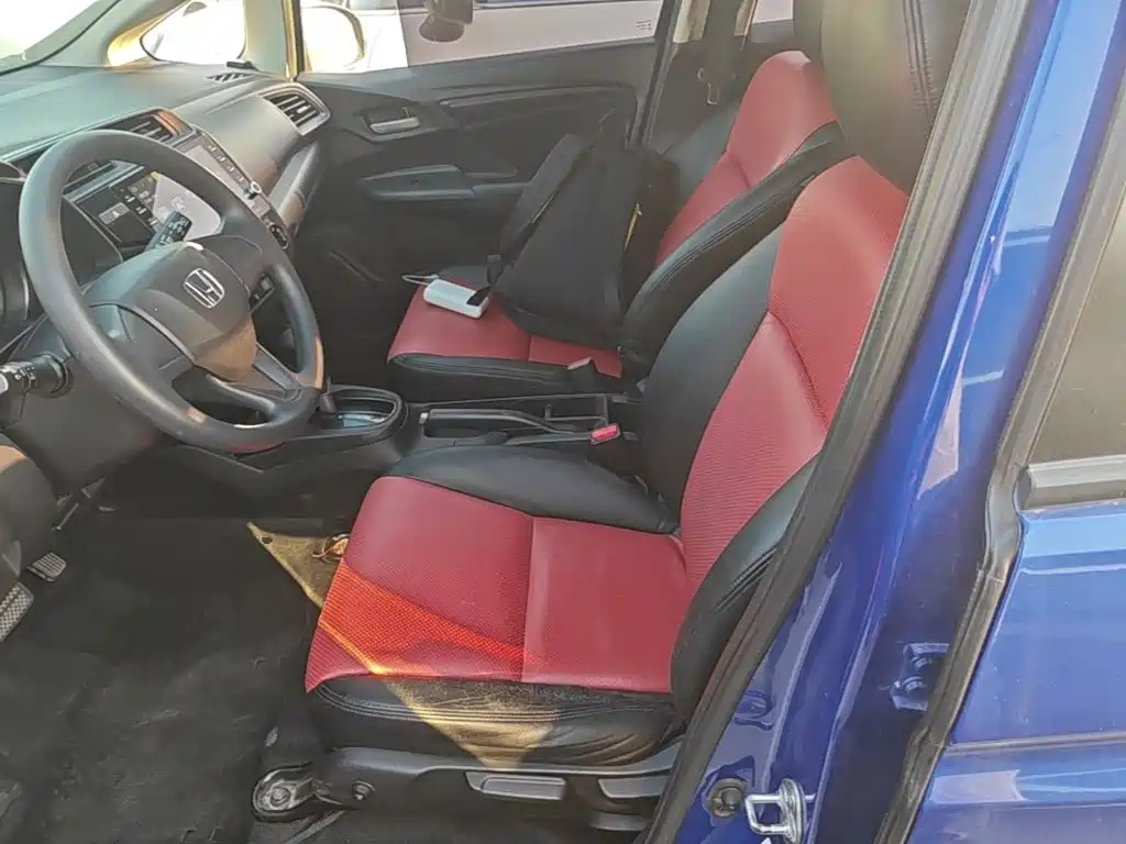 Honda Fit — миниатюра 15