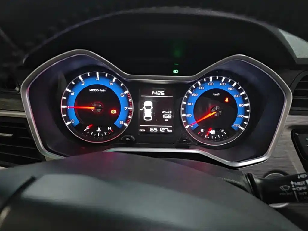 Geely Vision X3 — миниатюра 12