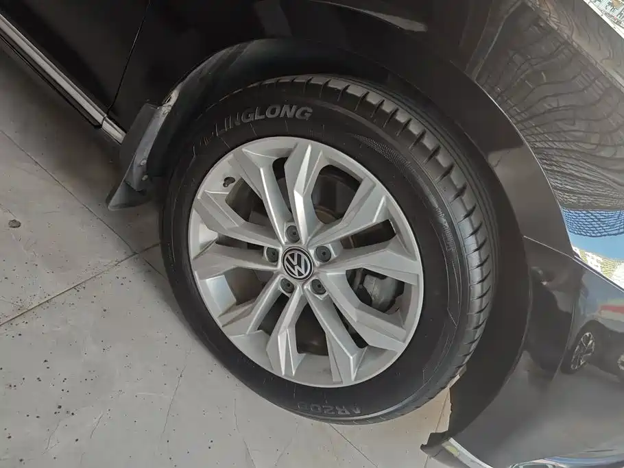 Volkswagen Magotan — миниатюра 6