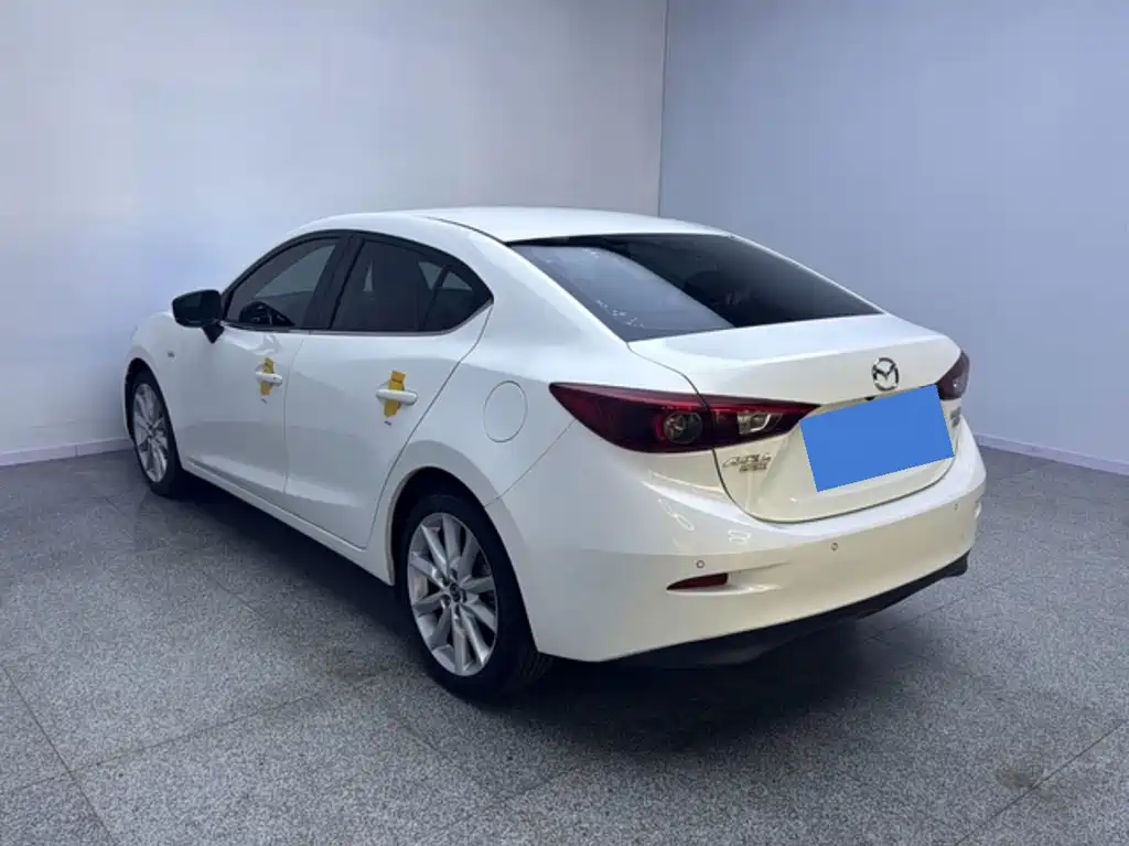 Mazda 3 Axela — миниатюра 9
