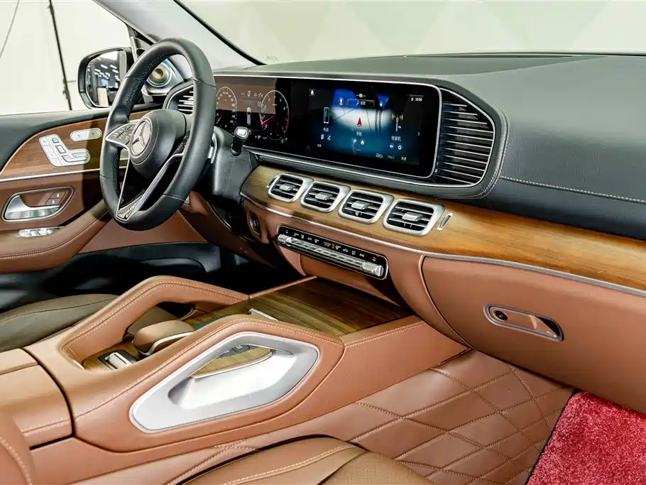 Mercedes-Benz GLE (Import) — миниатюра 19