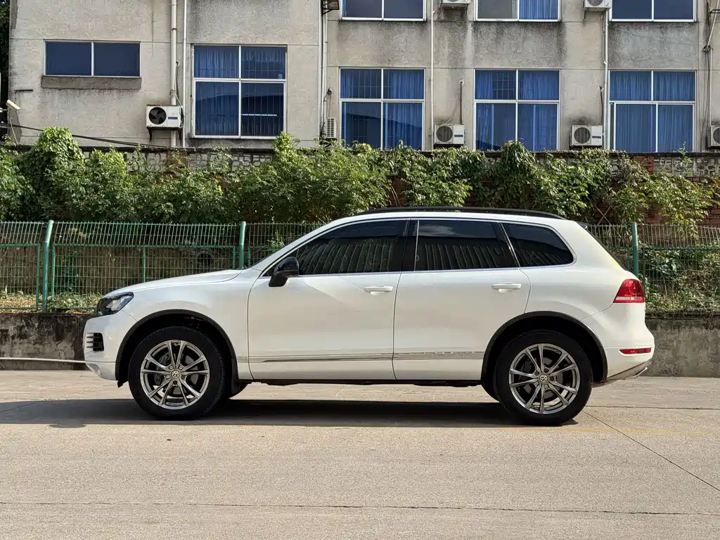 Volkswagen Touareg — миниатюра 2