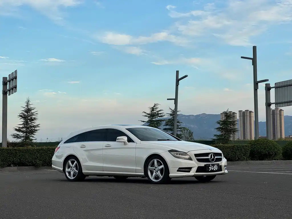Mercedes-Benz CLS — миниатюра 3