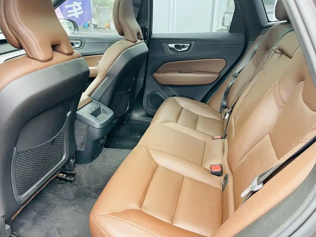Volvo XC60 — миниатюра 12