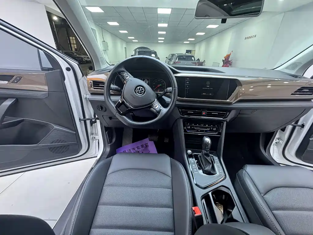 Volkswagen Tharu — миниатюра 13