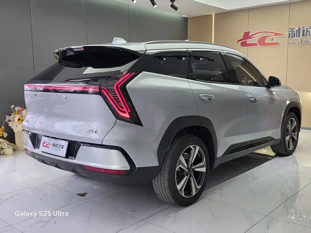 Geely Boyue L — миниатюра 7