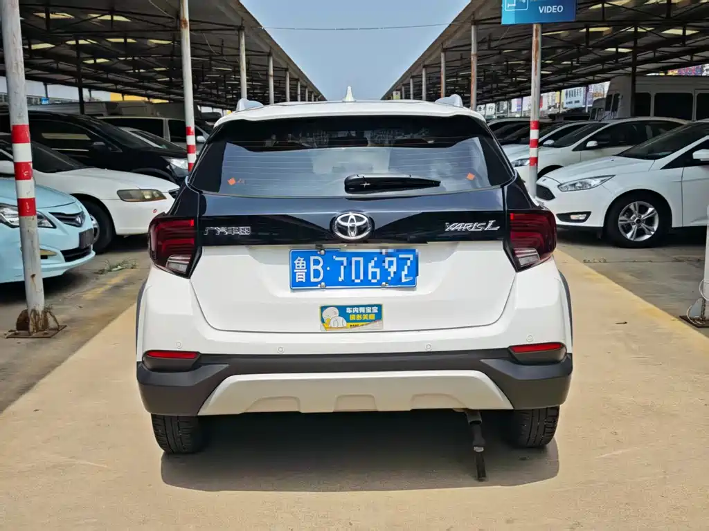 Toyota Yaris L — миниатюра 9