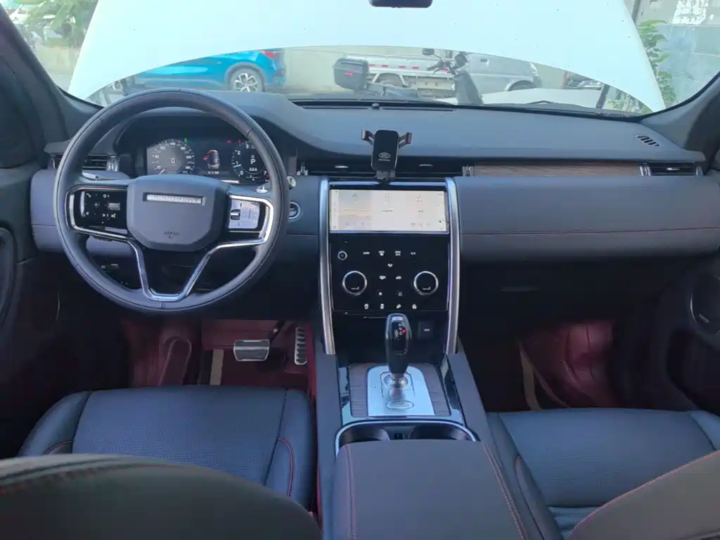 Land Rover Discovery Sport — миниатюра 10