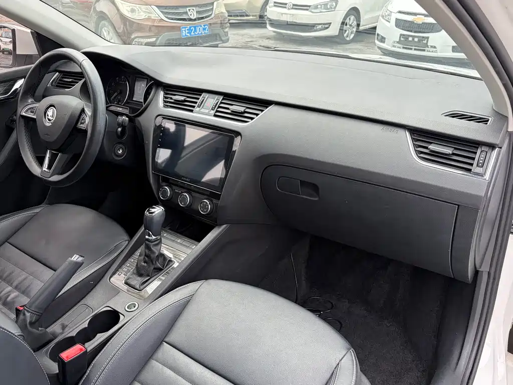 Skoda Octavia — миниатюра 15