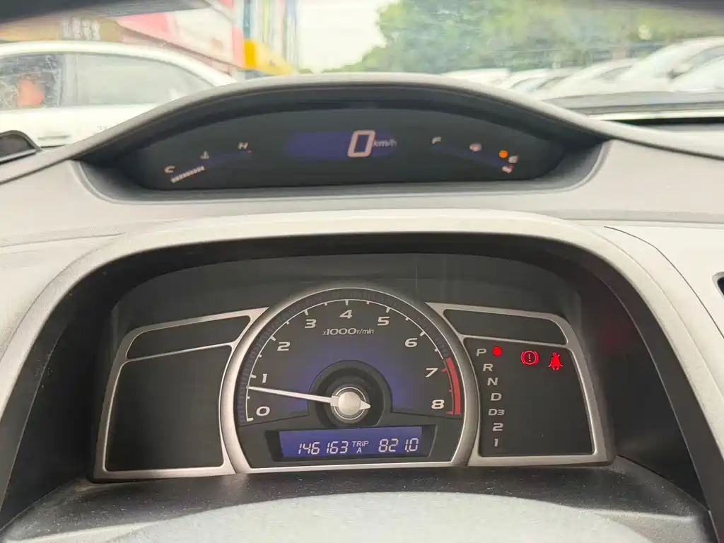 Honda Civic — миниатюра 10