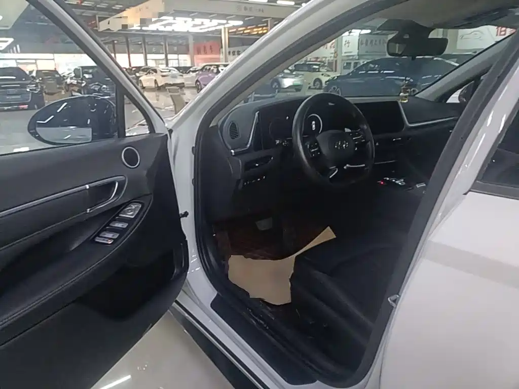 Hyundai Sonata — миниатюра 16