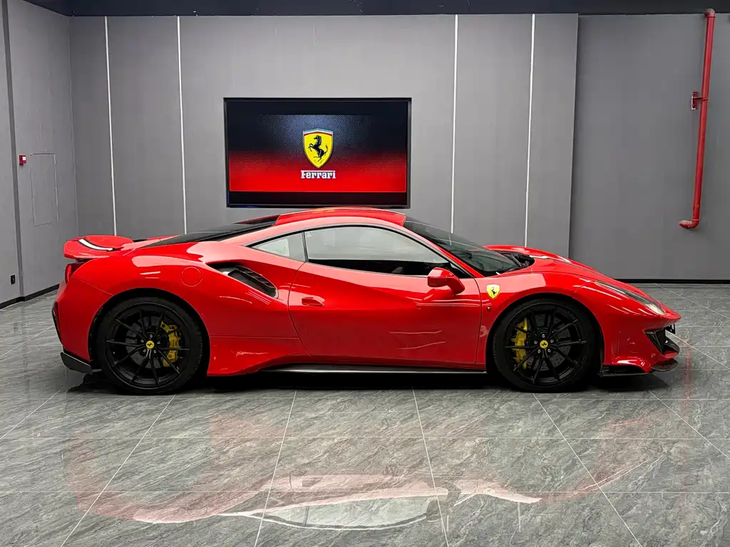 Ferrari 488 — миниатюра 9