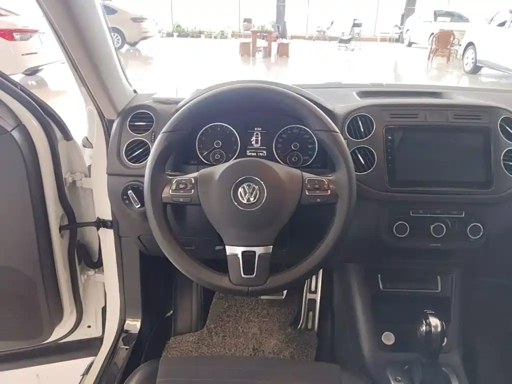 Volkswagen Tiguan — миниатюра 11