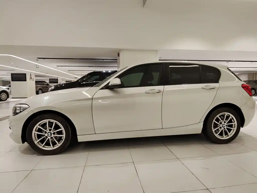BMW 1 Series (Import) — миниатюра 11