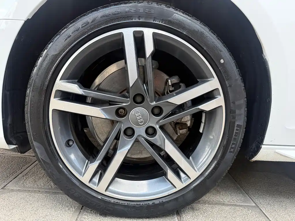 Audi A4L — миниатюра 14