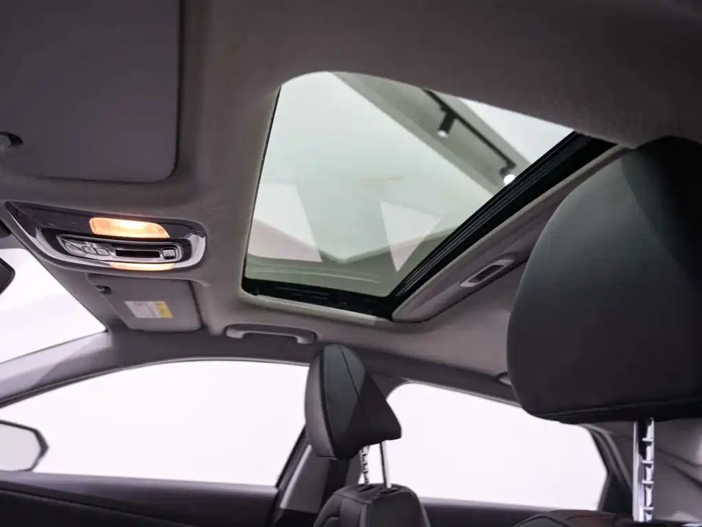 Hyundai Elantra — миниатюра 11