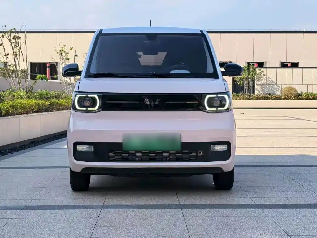 Wuling MINIEV — миниатюра 3