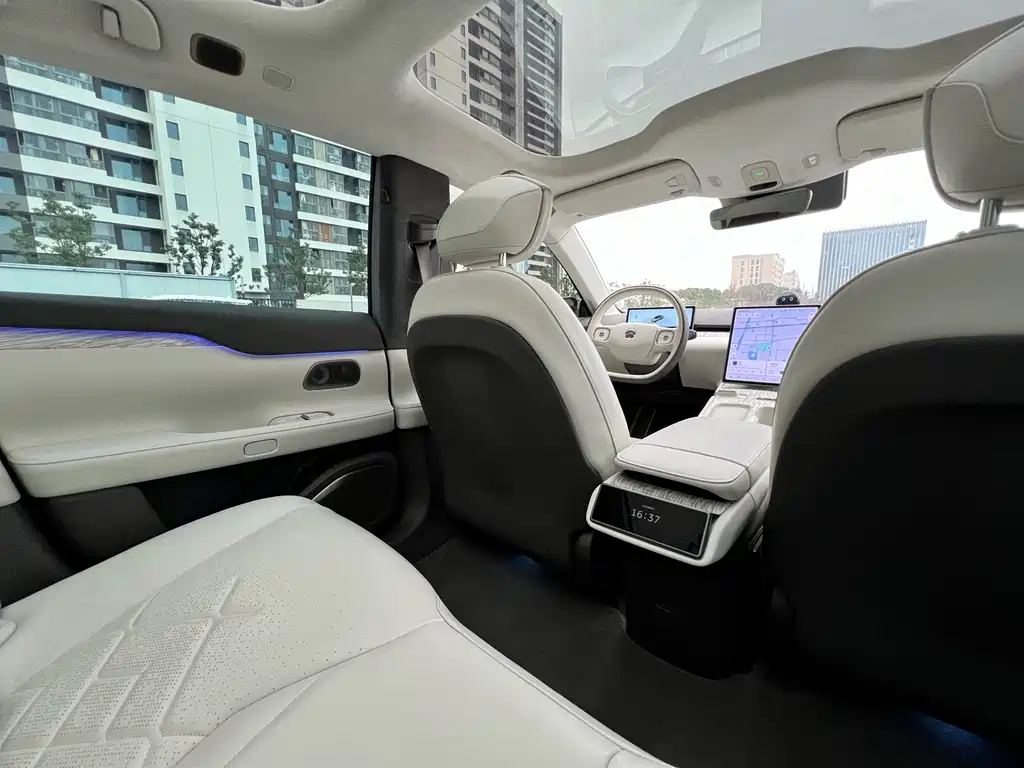 NIO ET7 — миниатюра 9
