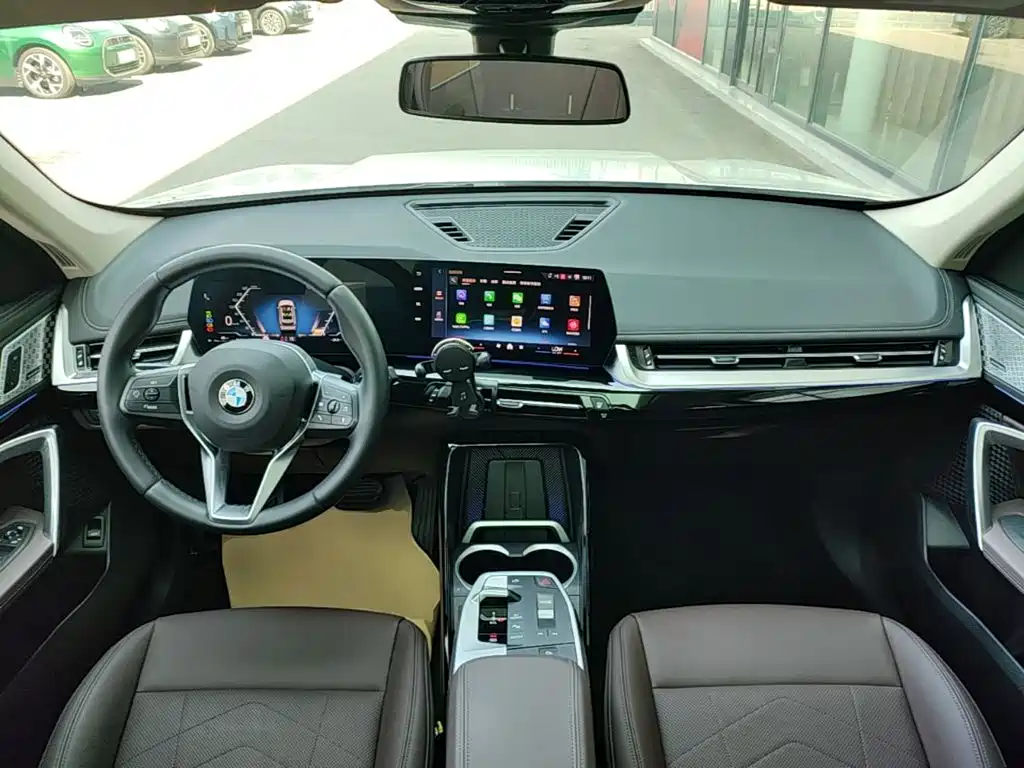 BMW X1 — миниатюра 10