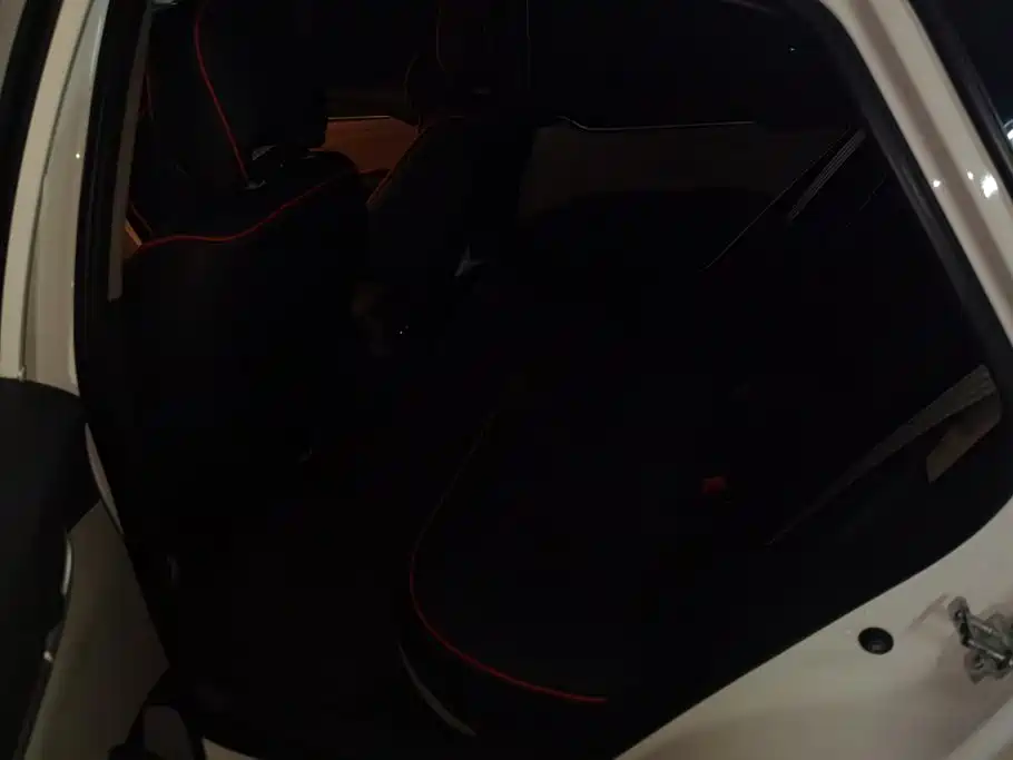 Buick Excelle — миниатюра 11