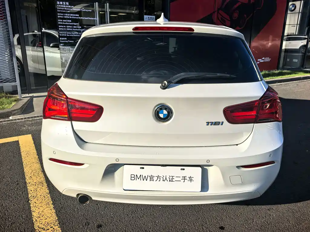 BMW 1 Series (Import) — миниатюра 12