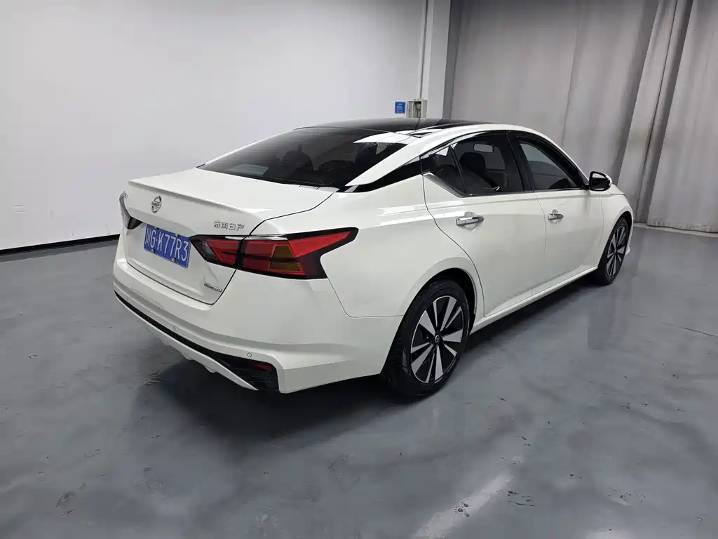Nissan Teana — миниатюра 7