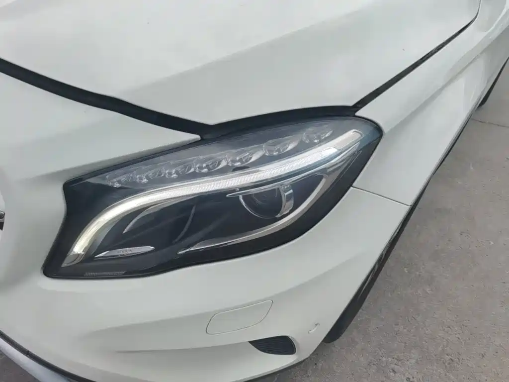 Mercedes-Benz GLA (Import) — миниатюра 24