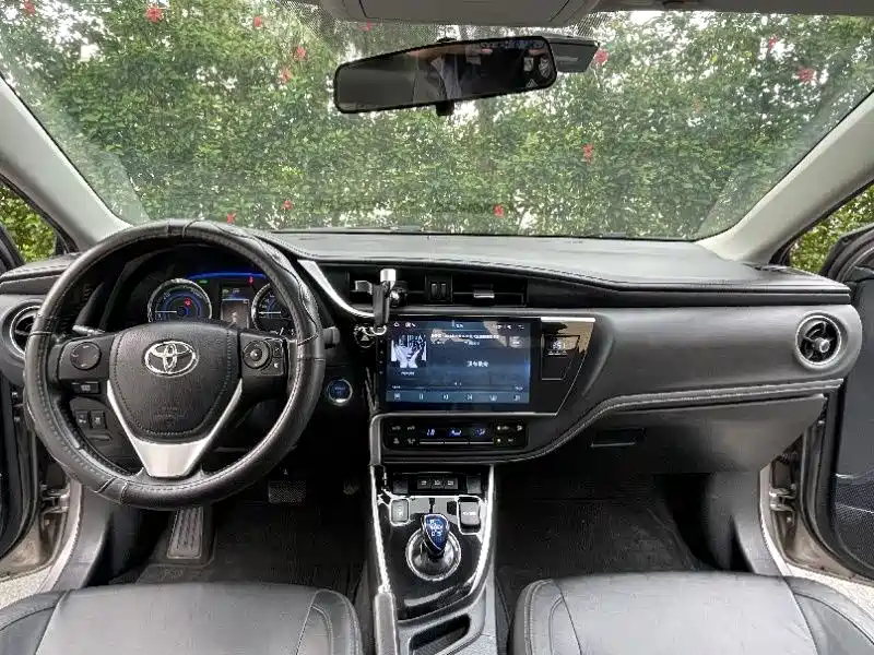 Toyota Corolla — миниатюра 5