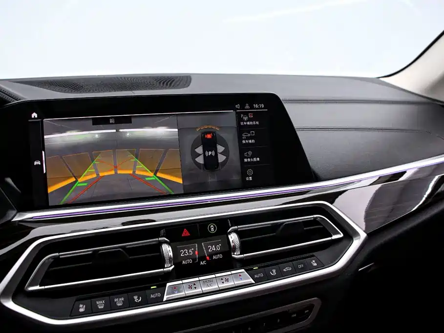 BMW X5 (Import) — миниатюра 8