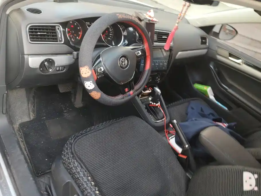 Volkswagen Sagitar — миниатюра 12