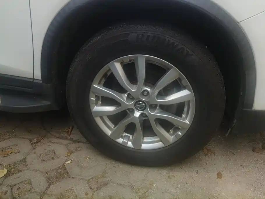 Nissan X-Trail — миниатюра 6