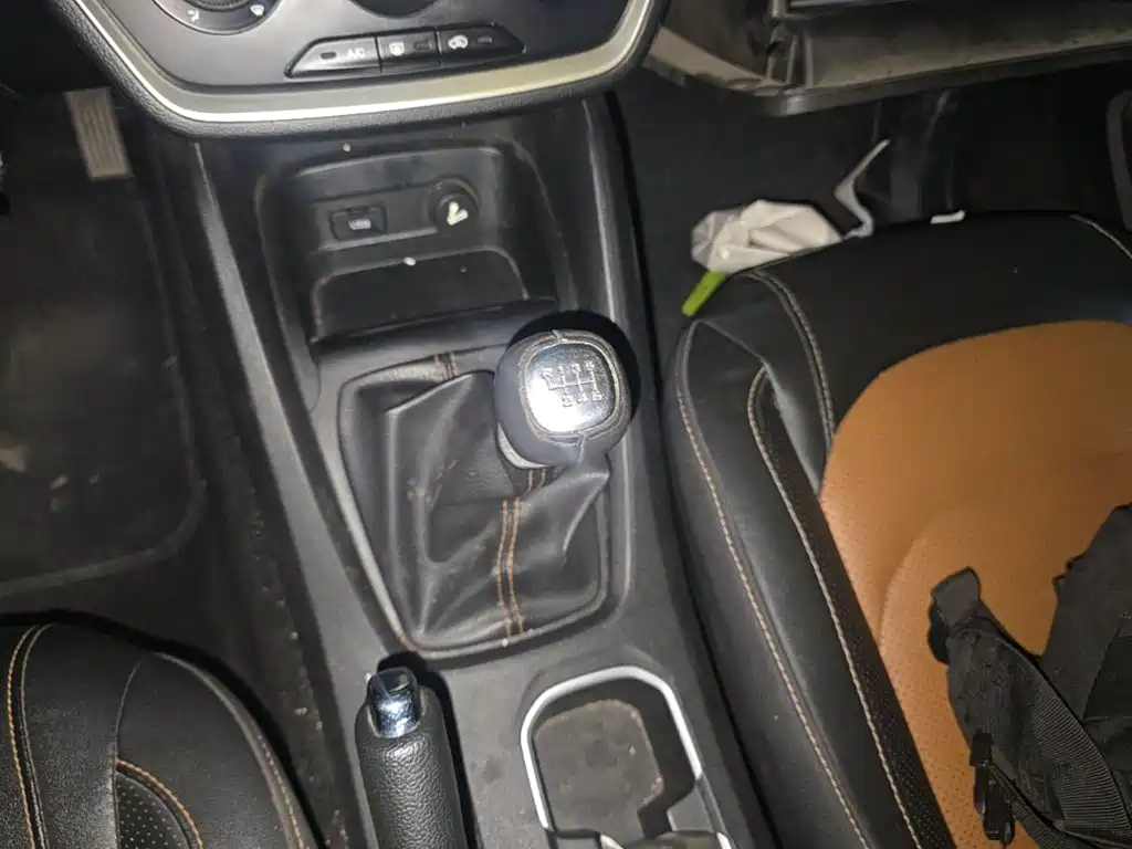 Wuling Hongguang S3 — миниатюра 14