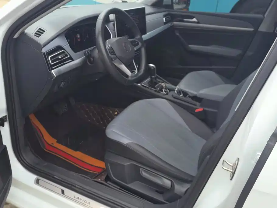 Volkswagen Lavida — миниатюра 9