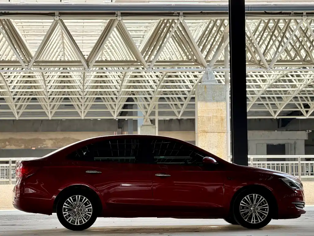 Buick Excelle — миниатюра 8