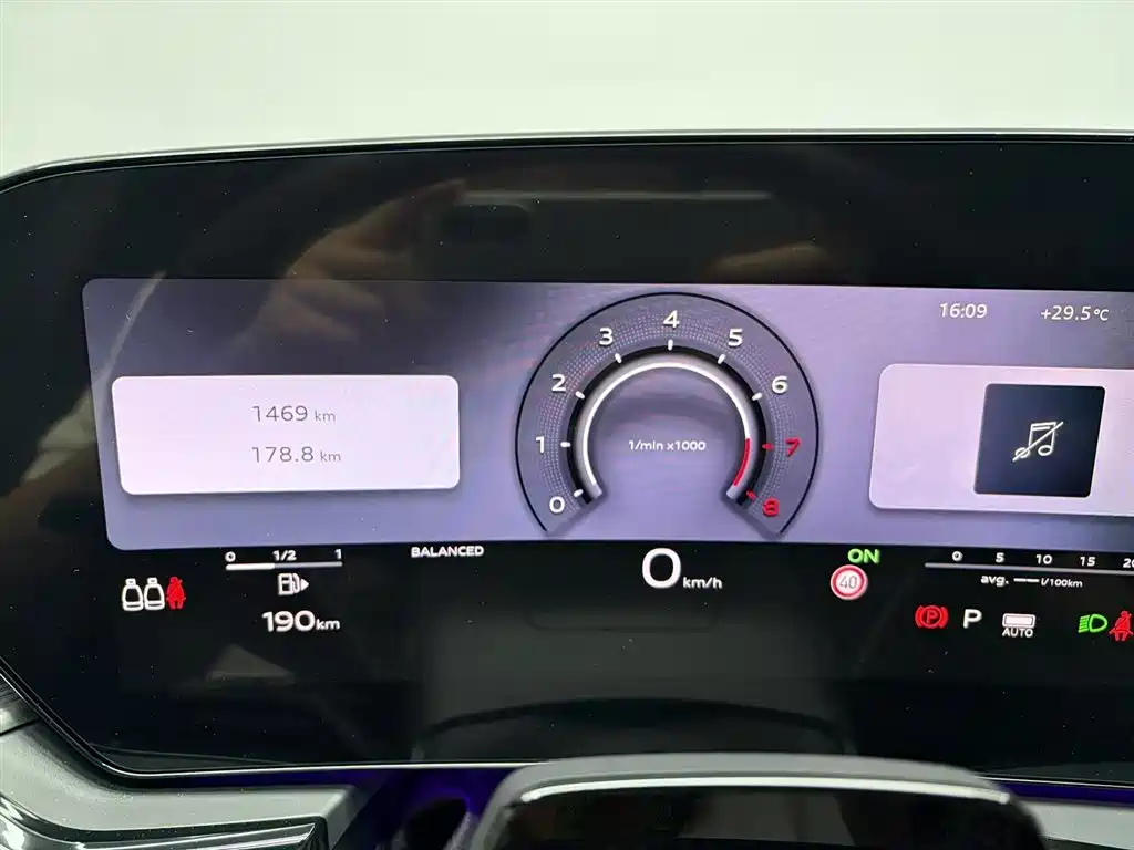 Audi A6L — миниатюра 10