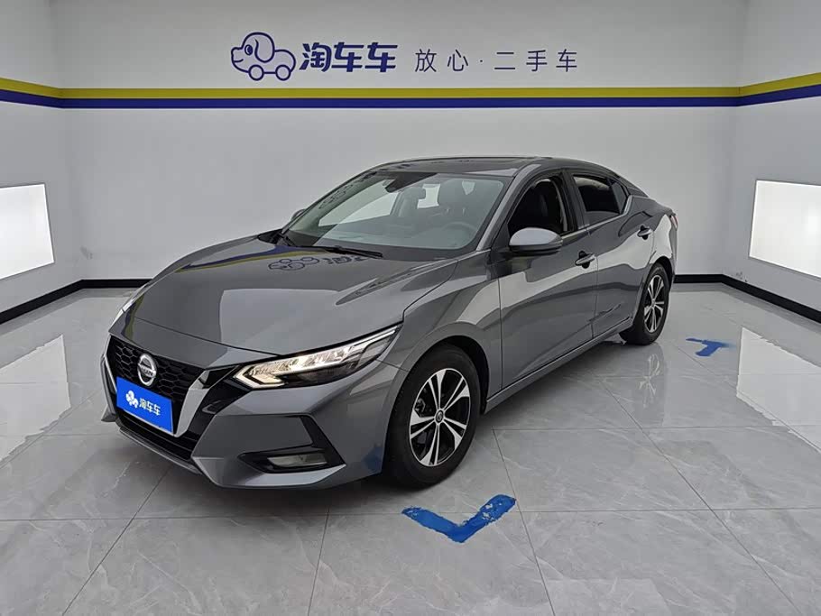 Nissan Sylphy 1.6 л 2023 г. Серебристо-серый, пробег 26500 км