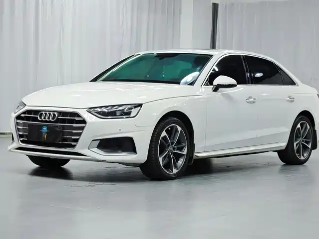 AUDI  A4L 2020