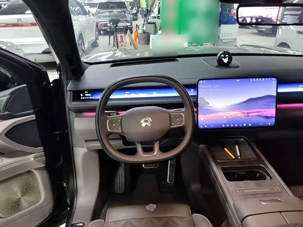 NIO ES8 — миниатюра 11