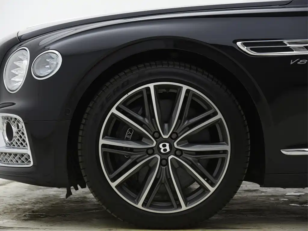 Bentley Flying Spur — миниатюра 5