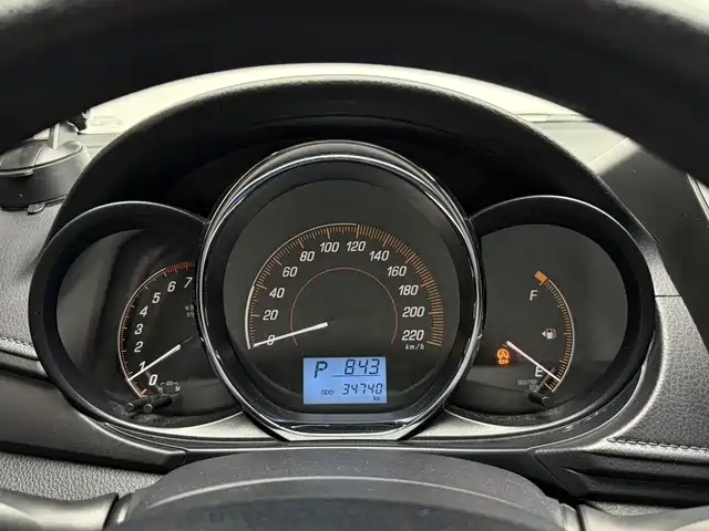 Toyota Yaris L — миниатюра 8