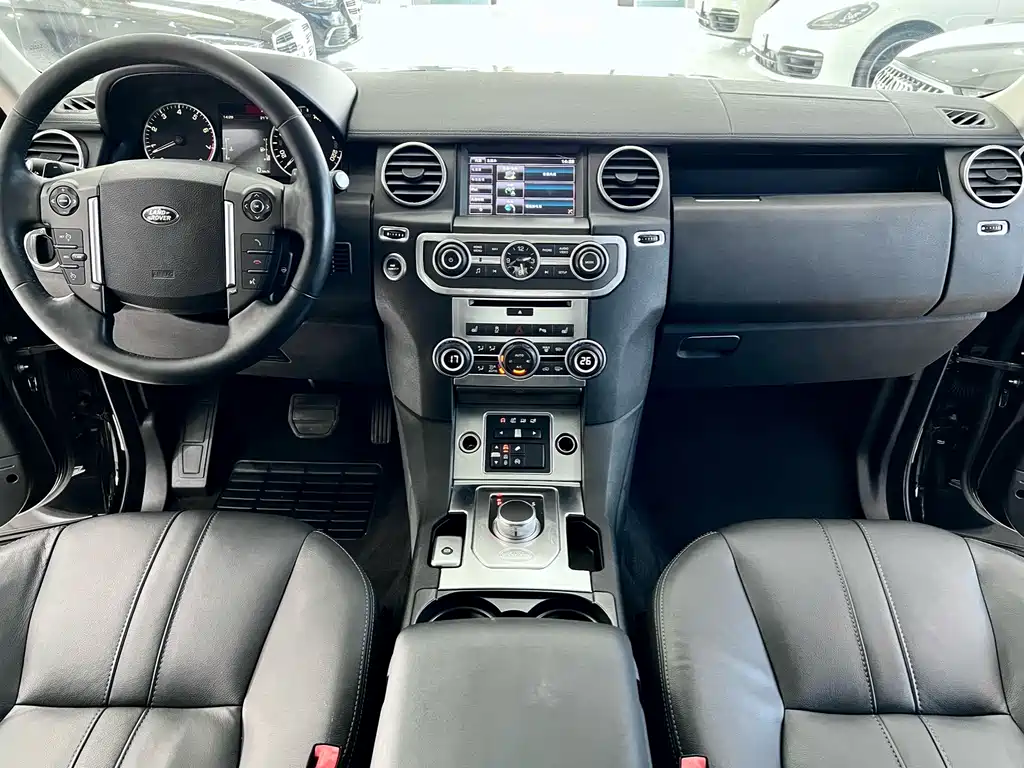 Land Rover Discovery — миниатюра 9