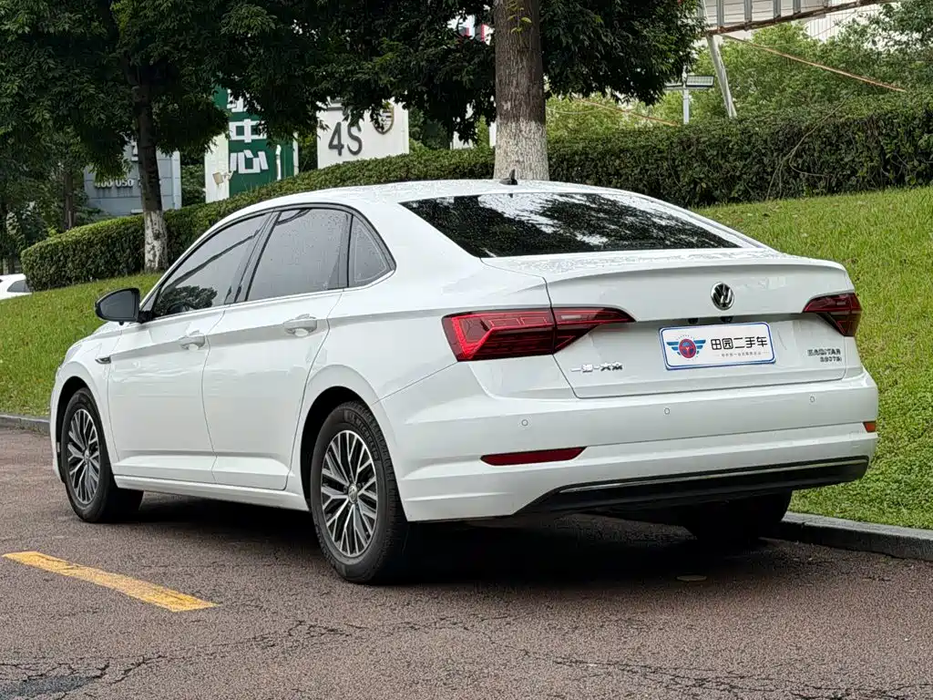 Volkswagen Sagitar — миниатюра 4